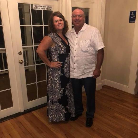 Meet your Posher, Lisa - Picture 1 of 1